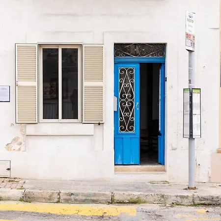 Rita's Lodge, Seafront House * סיינט פול ביי