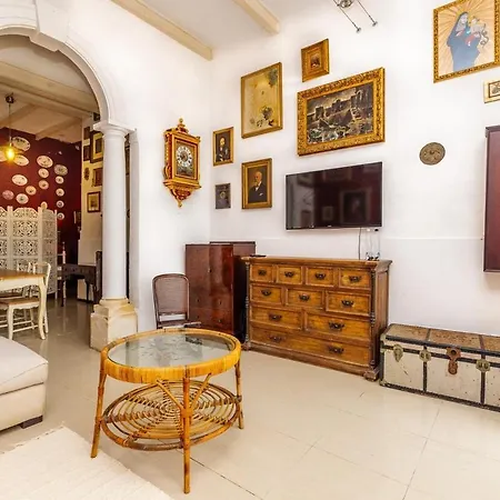 Rita's Lodge, Seafront House *