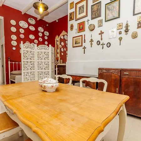 아파트 Rita's Lodge, Seafront House *