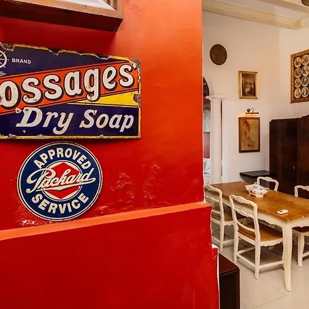 Rita's Lodge, Seafront House *