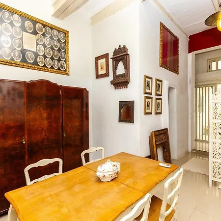 Apartment Rita's Lodge, Seafront House *